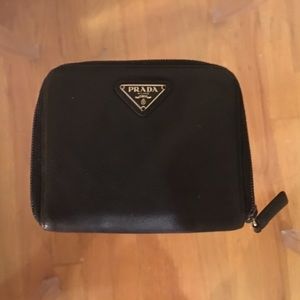 Classic Black Leather Small Zipper Clutch Wallet